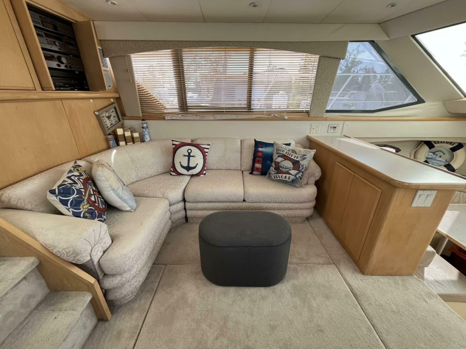 1996 Carver 370 Aft Cabin - Photo 38