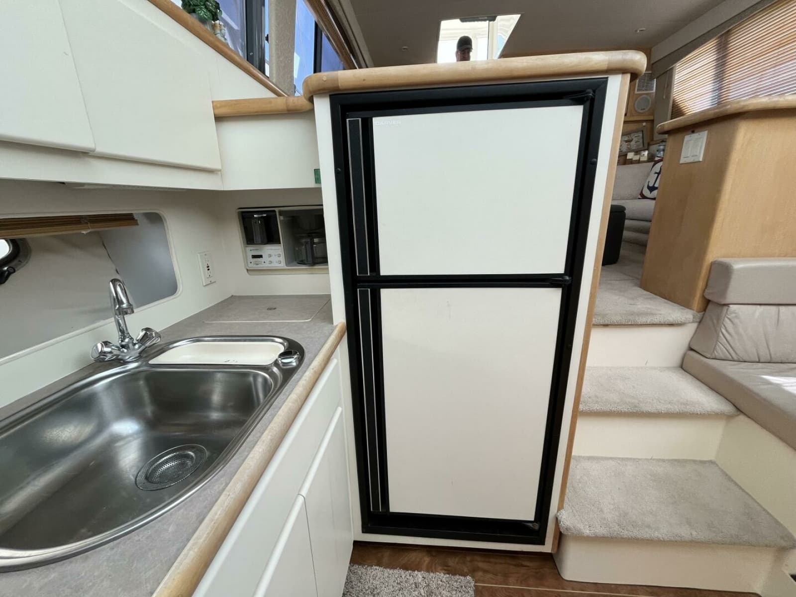1996 Carver 370 Aft Cabin - Photo 44