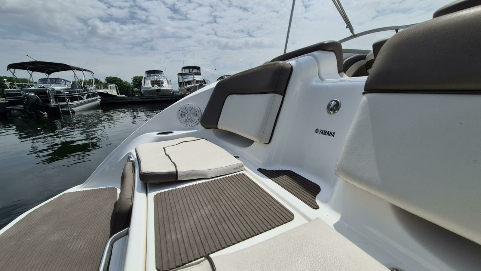 2012 Yamaha Boats 242 Limited - Photo 10