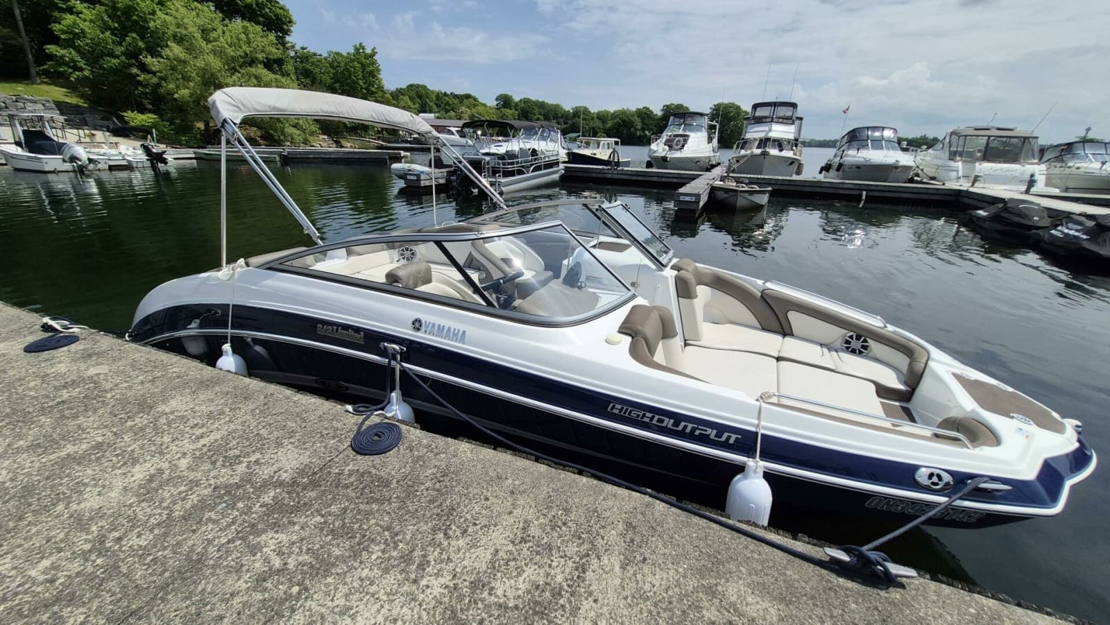 2012 Yamaha Boats 242 Limited - Photo 29