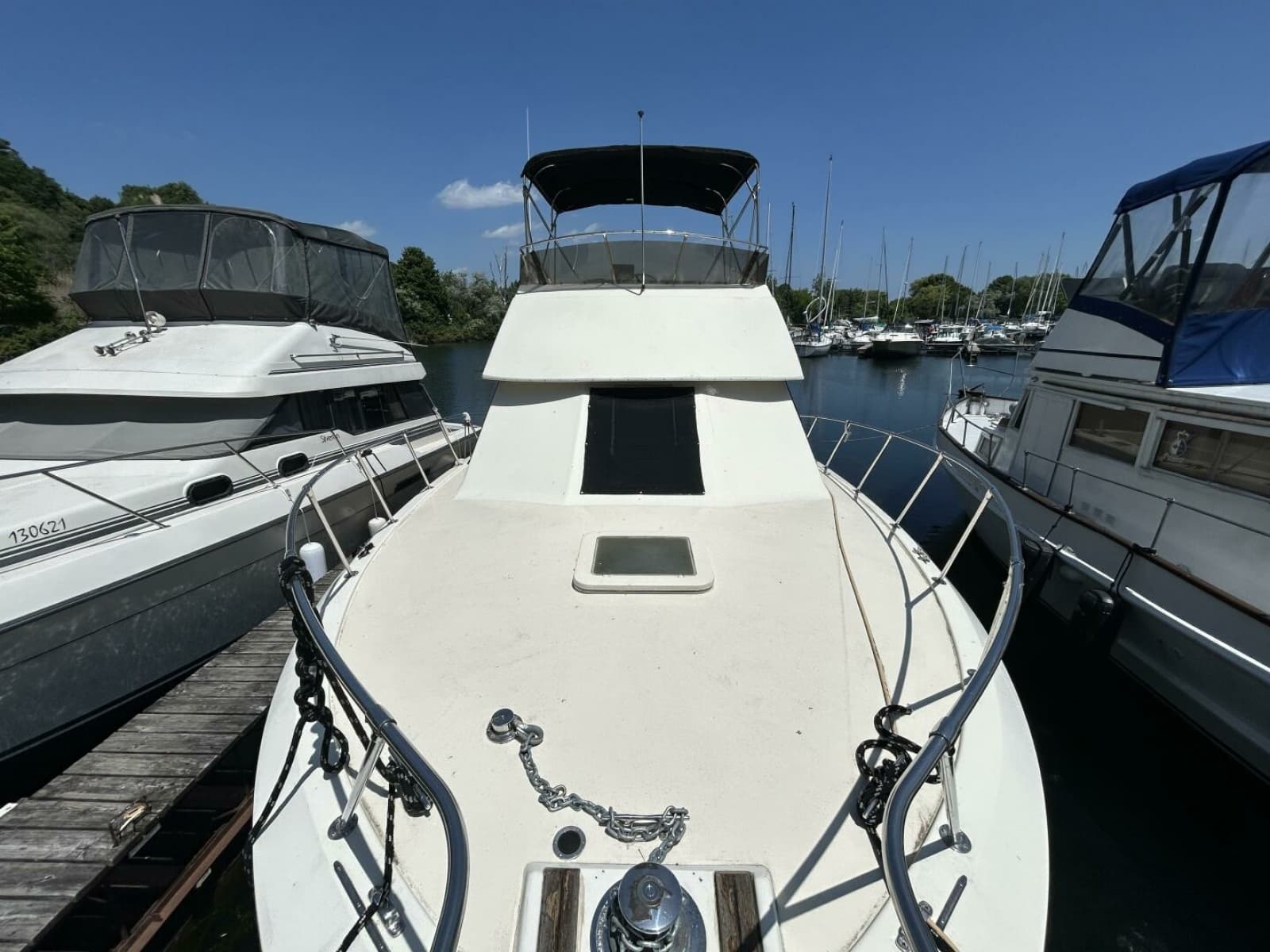 1984 Hatteras 36 Convertible - Photo 7