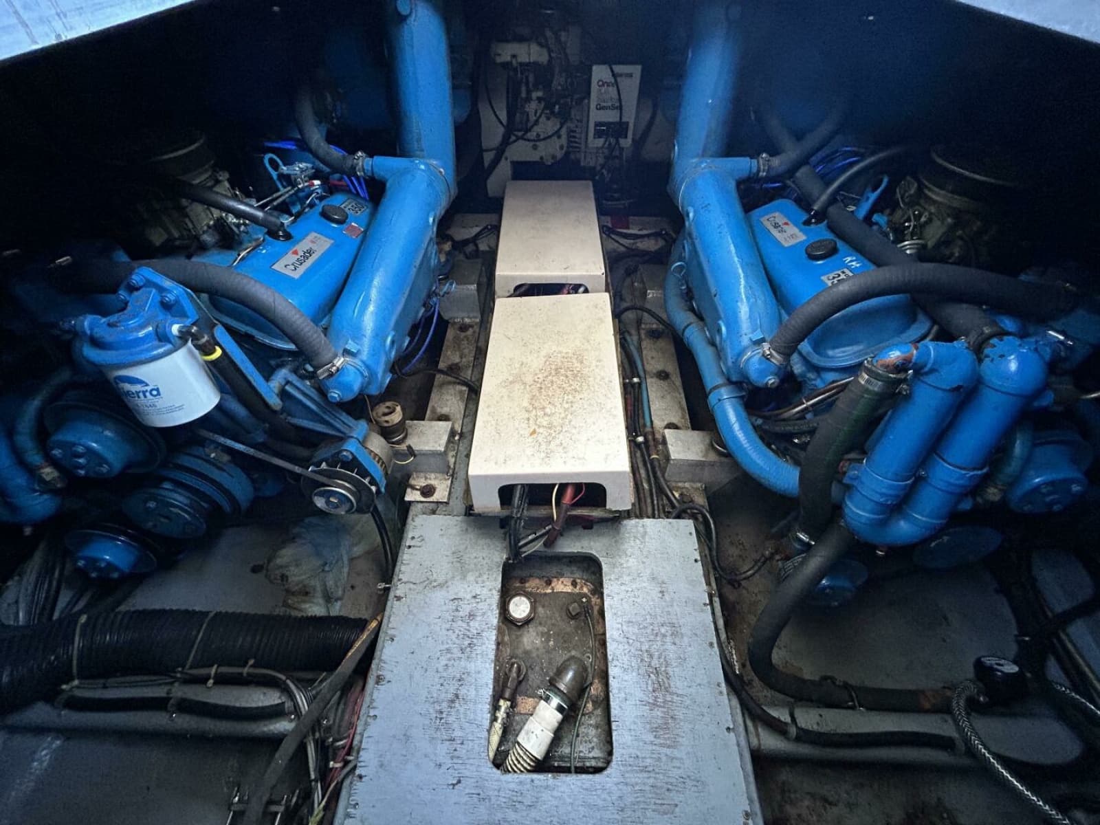 1984 Hatteras 36 Convertible - Photo 60