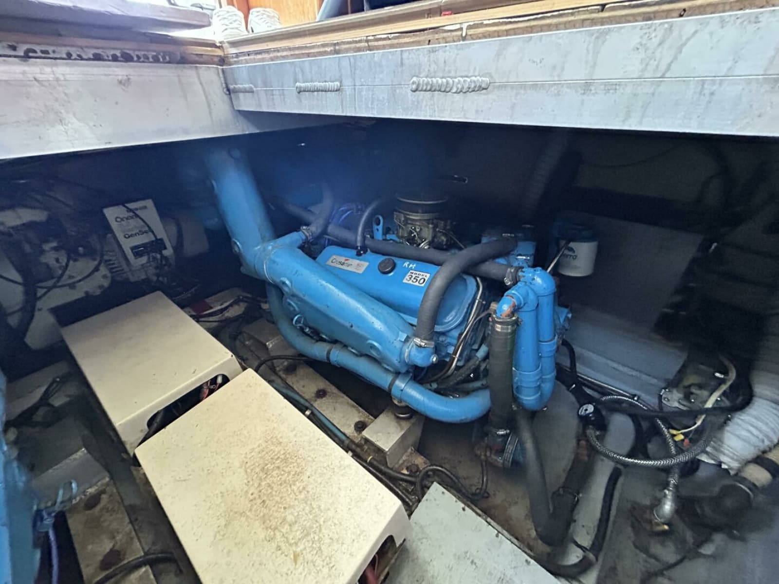 1984 Hatteras 36 Convertible - Photo 62
