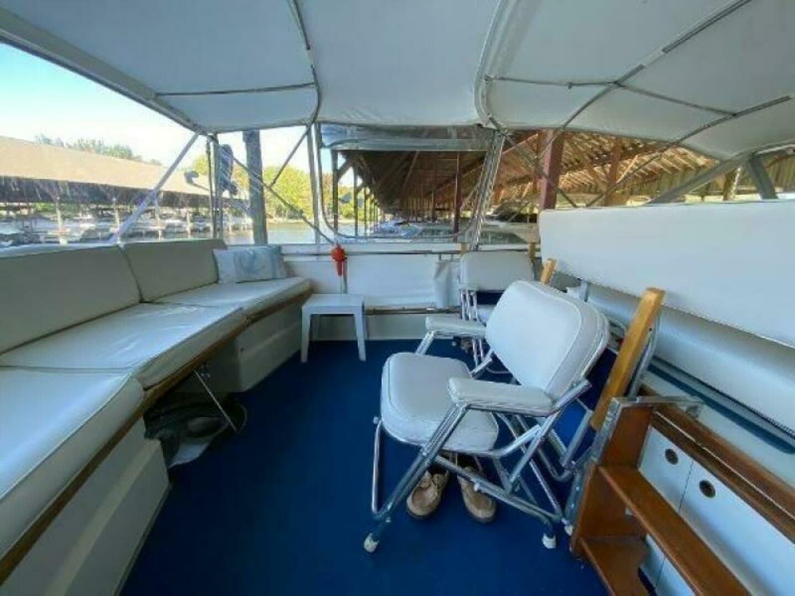 1970 Chris-Craft 42 Commander - Photo 18