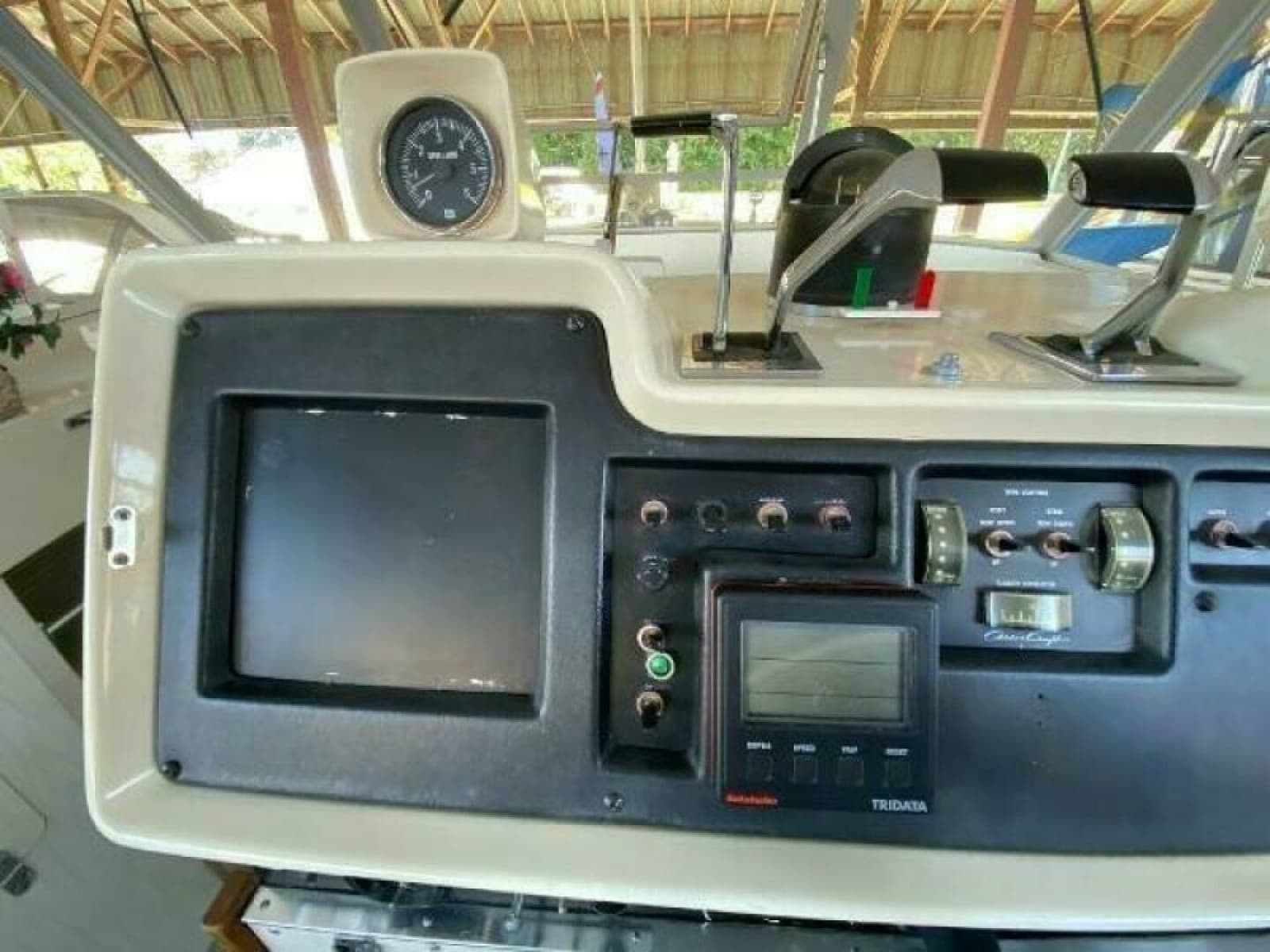 1970 Chris-Craft 42 Commander - Photo 26
