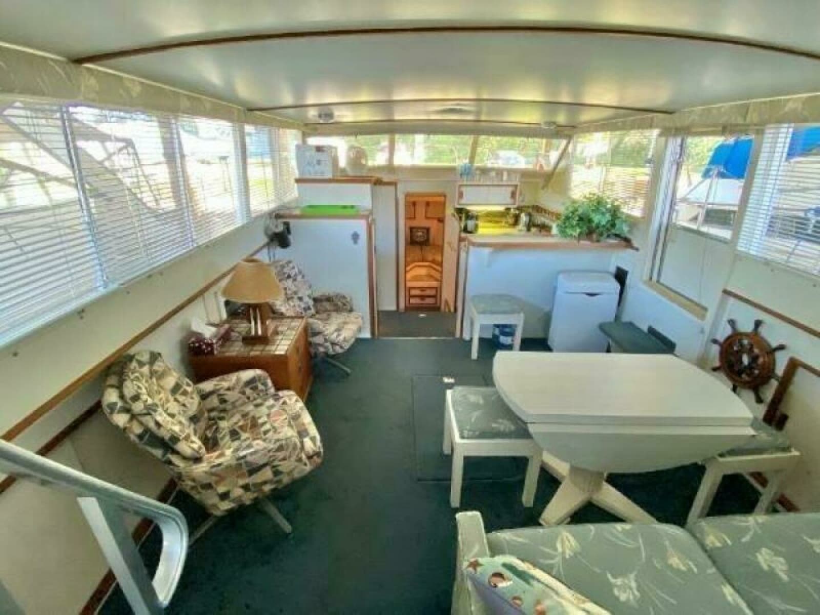 1970 Chris-Craft 42 Commander - Photo 29
