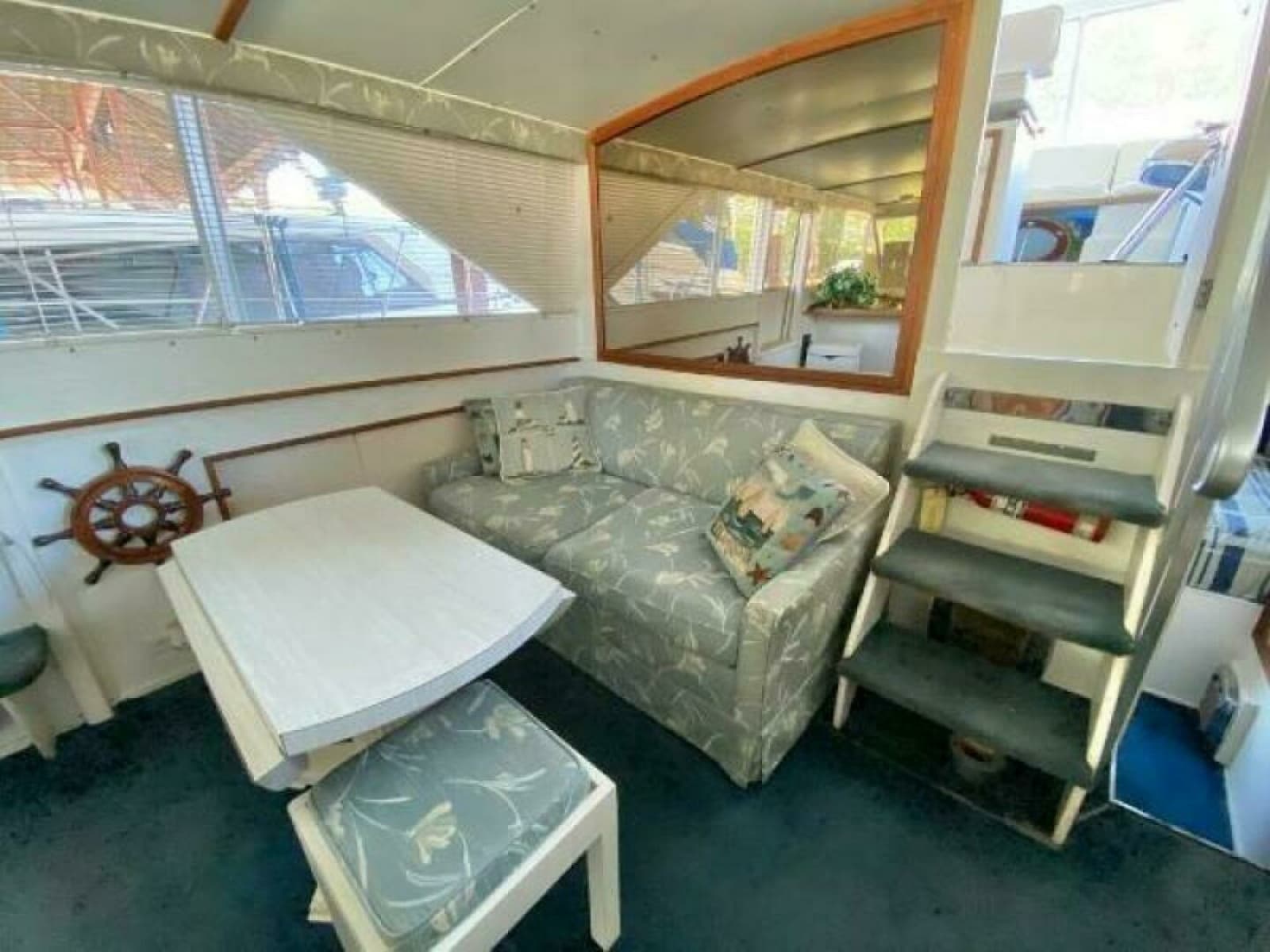 1970 Chris-Craft 42 Commander - Photo 32