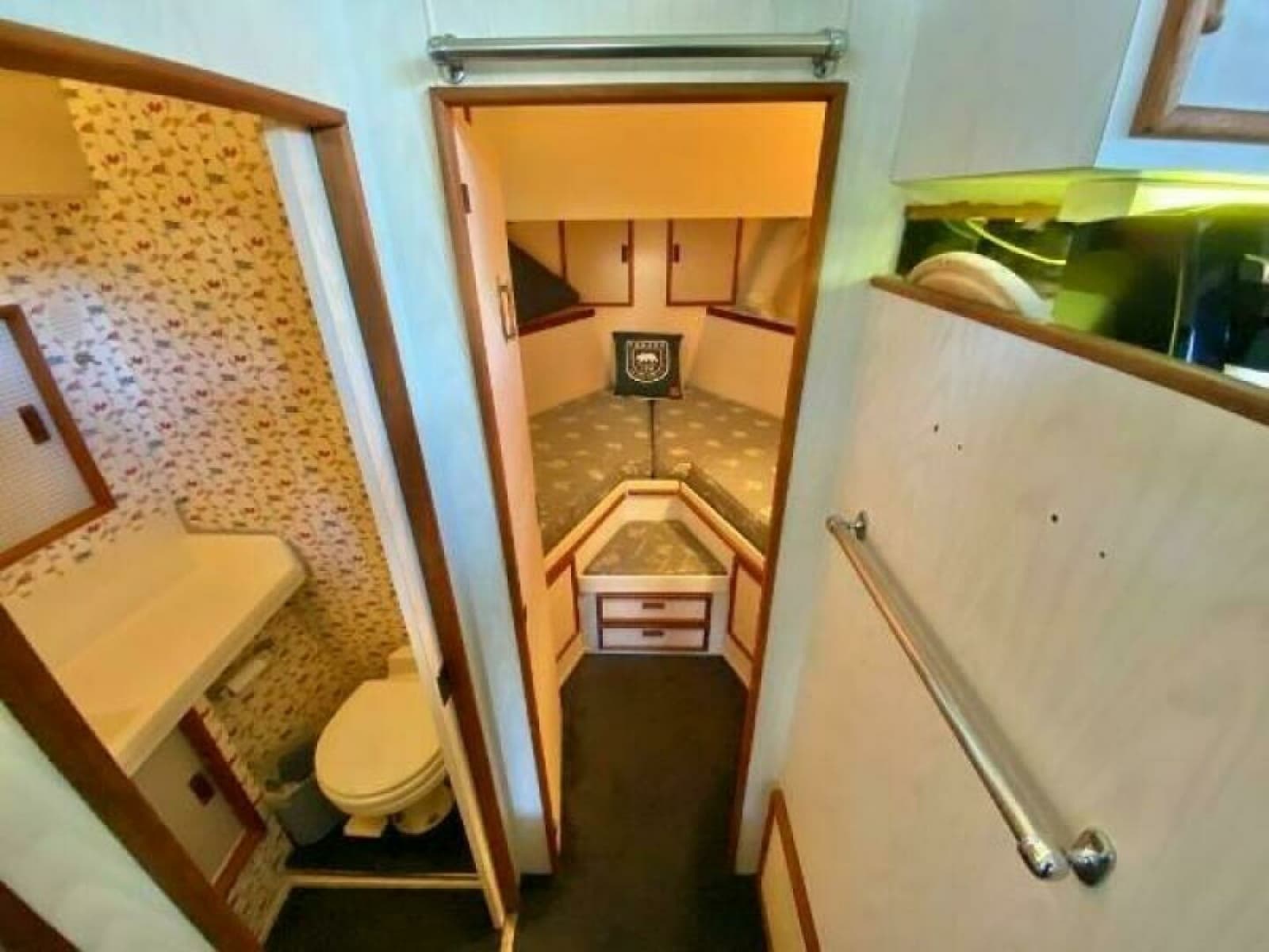 1970 Chris-Craft 42 Commander - Photo 39