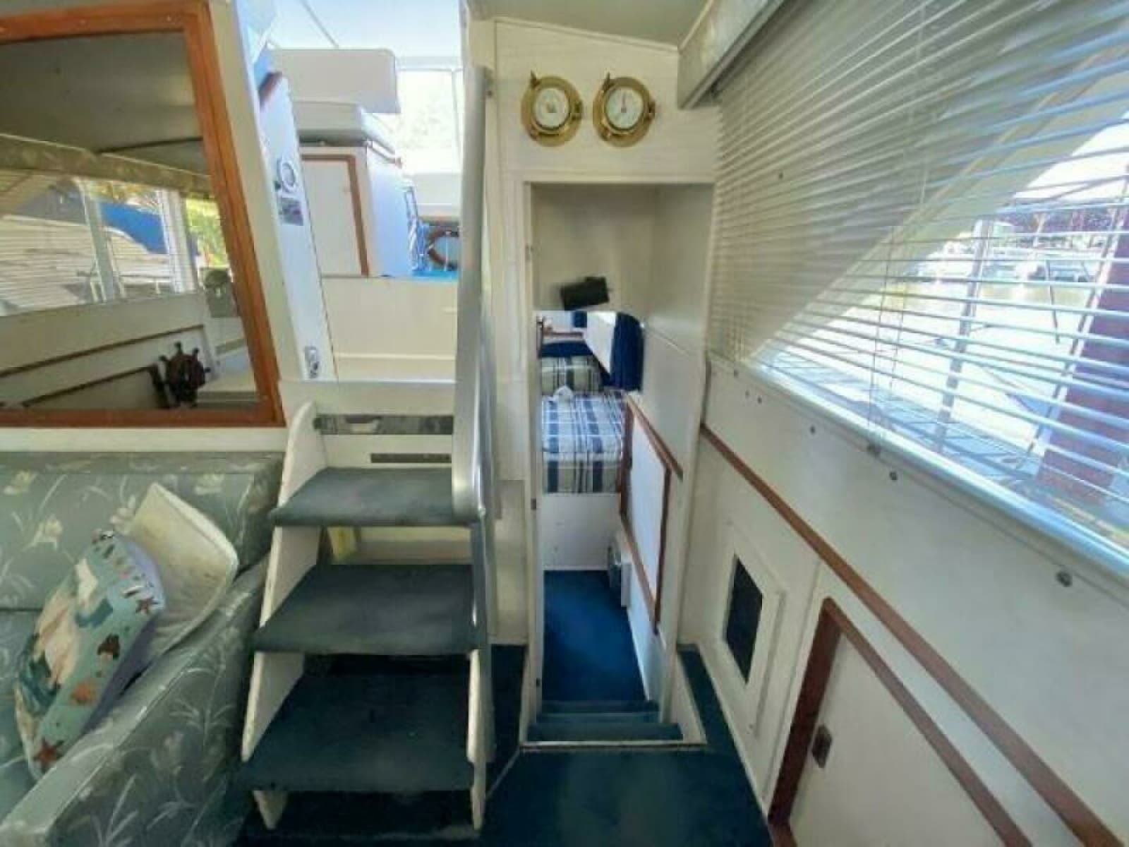 1970 Chris-Craft 42 Commander - Photo 47