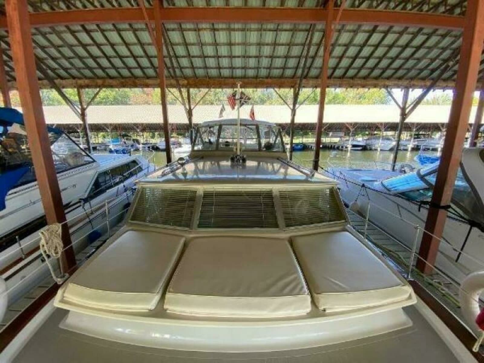 1970 Chris-Craft 42 Commander - Photo 7