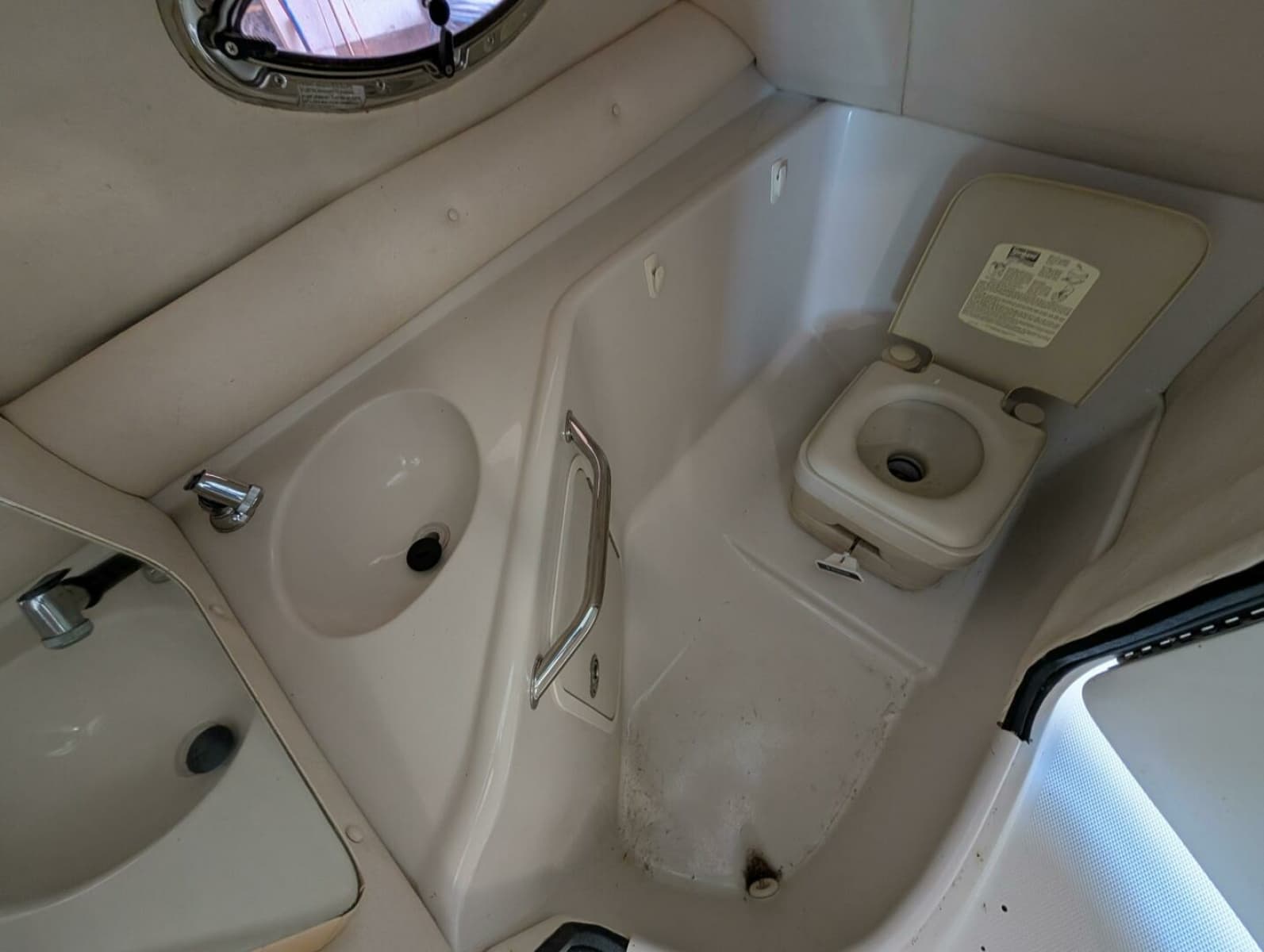2007 Sea Ray 240 Sundeck - Photo 52