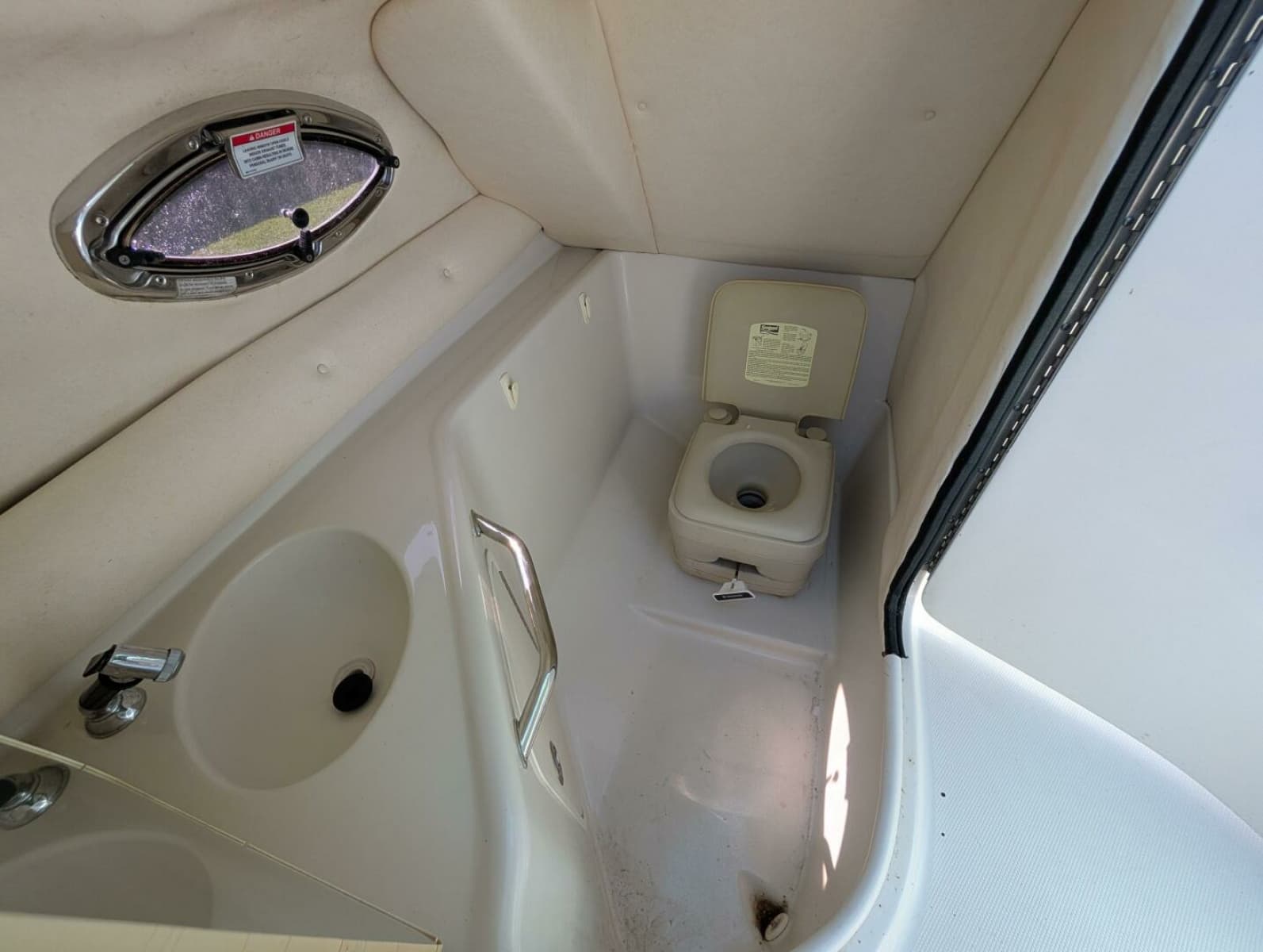 2007 Sea Ray 240 Sundeck - Photo 21