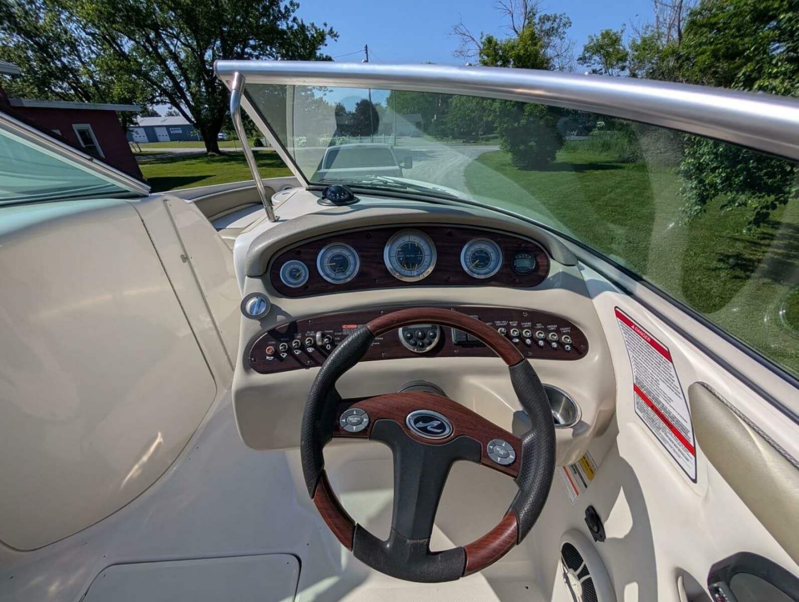 2007 Sea Ray 240 Sundeck - Photo 19
