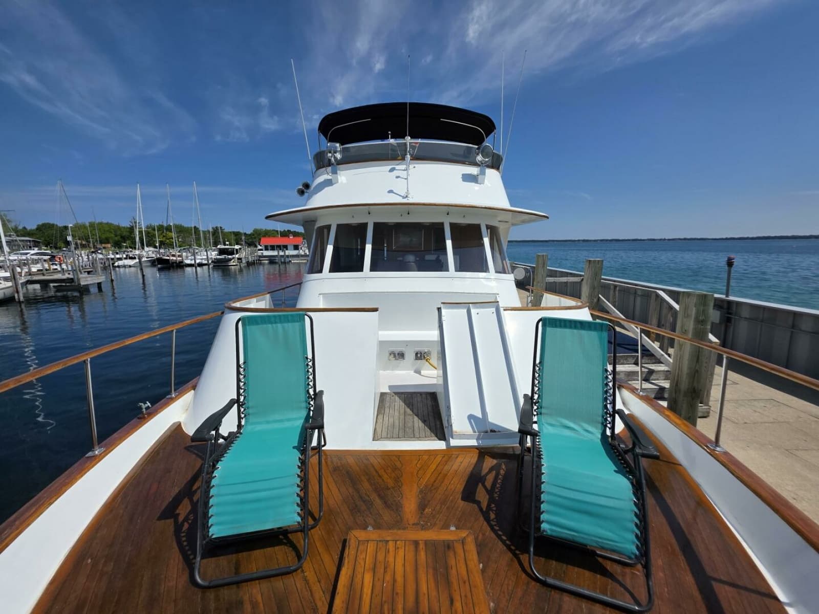 1976 Chris-Craft Roamer 60 - Photo 8