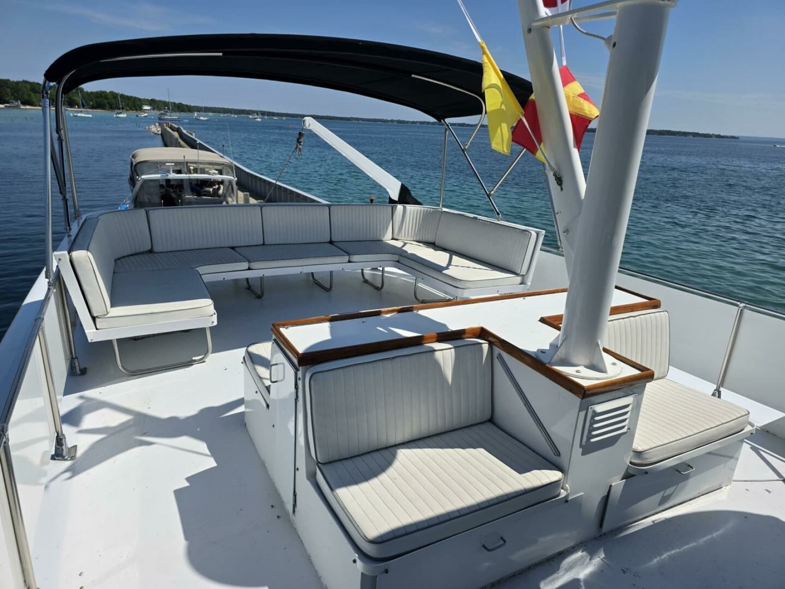 1976 Chris-Craft Roamer 60 - Photo 20
