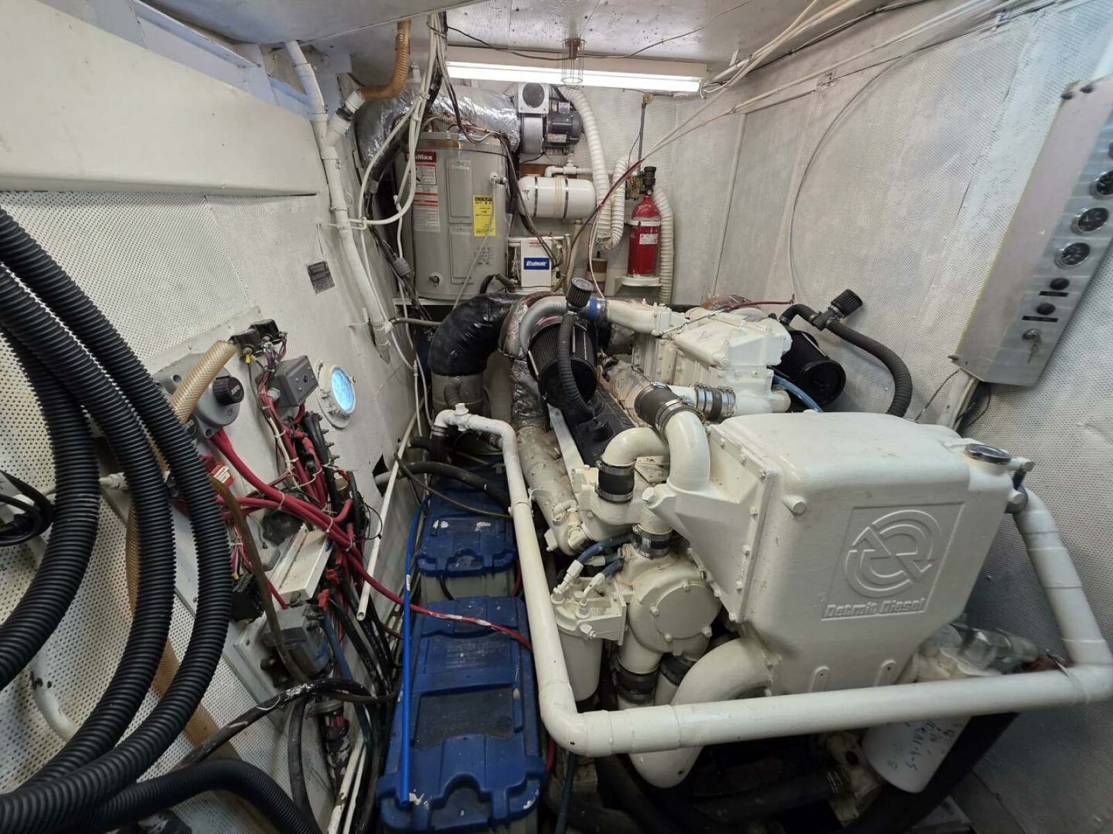 1976 Chris-Craft Roamer 60 - Photo 62
