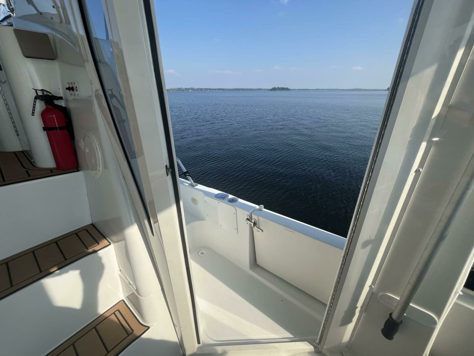 2003 Carver 444 Cockpit Motor Yacht - Photo 17