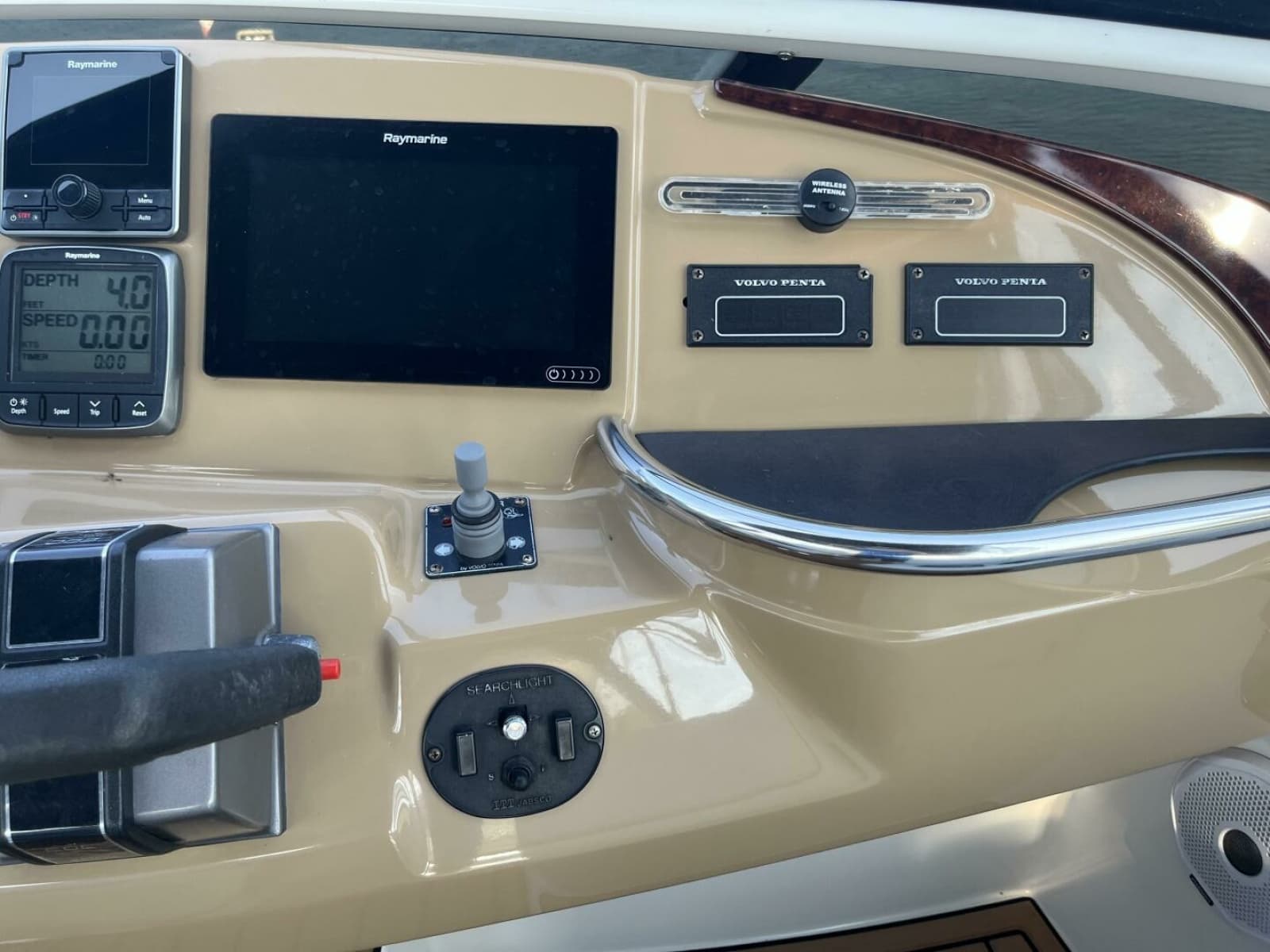 2003 Carver 444 Cockpit Motor Yacht - Photo 24