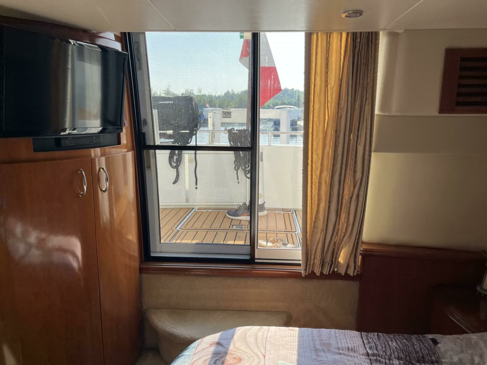 2003 Carver 444 Cockpit Motor Yacht - Photo 50