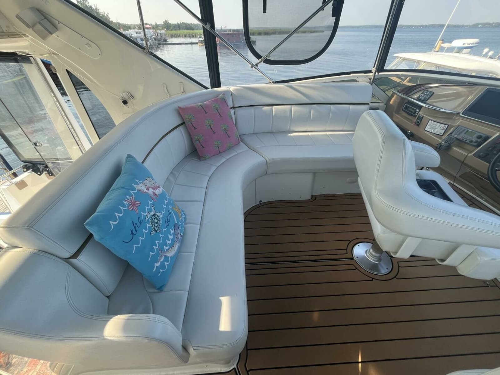 2003 Carver 444 Cockpit Motor Yacht - Photo 20