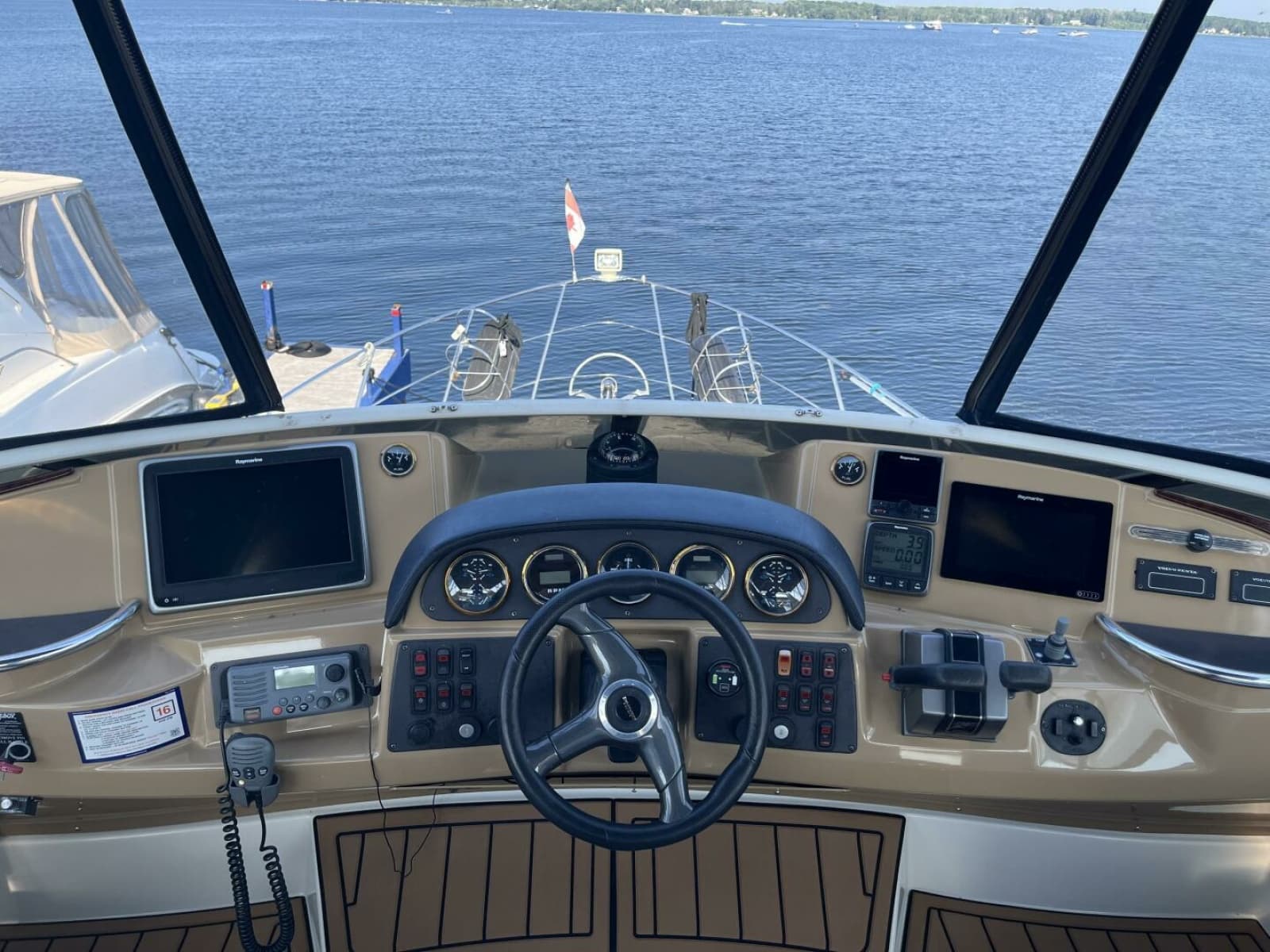 2003 Carver 444 Cockpit Motor Yacht - Photo 23