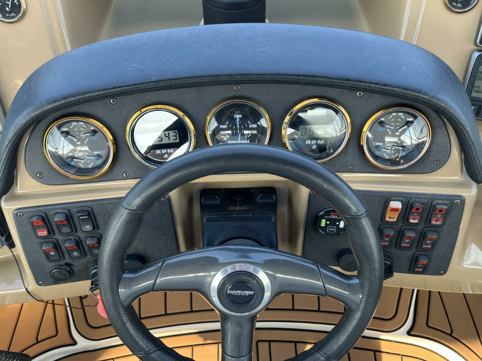 2003 Carver 444 Cockpit Motor Yacht - Photo 26