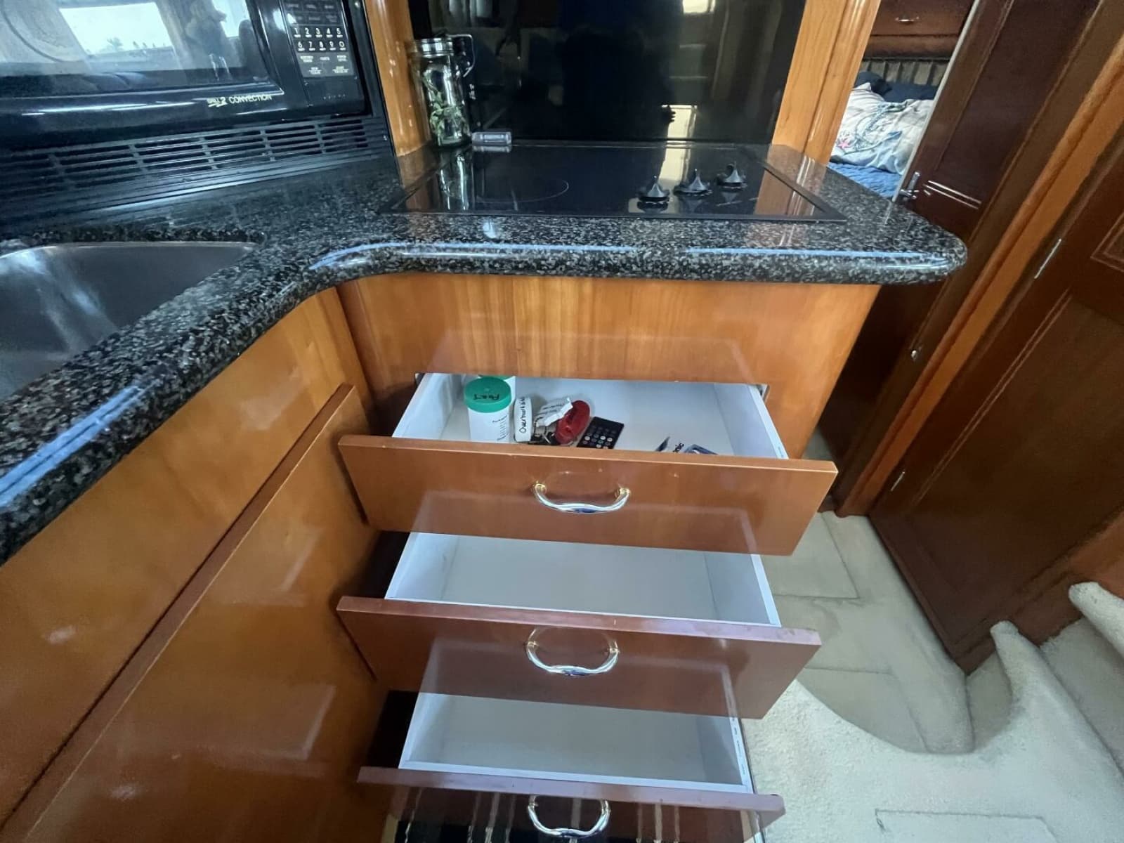 2003 Carver 444 Cockpit Motor Yacht - Photo 43
