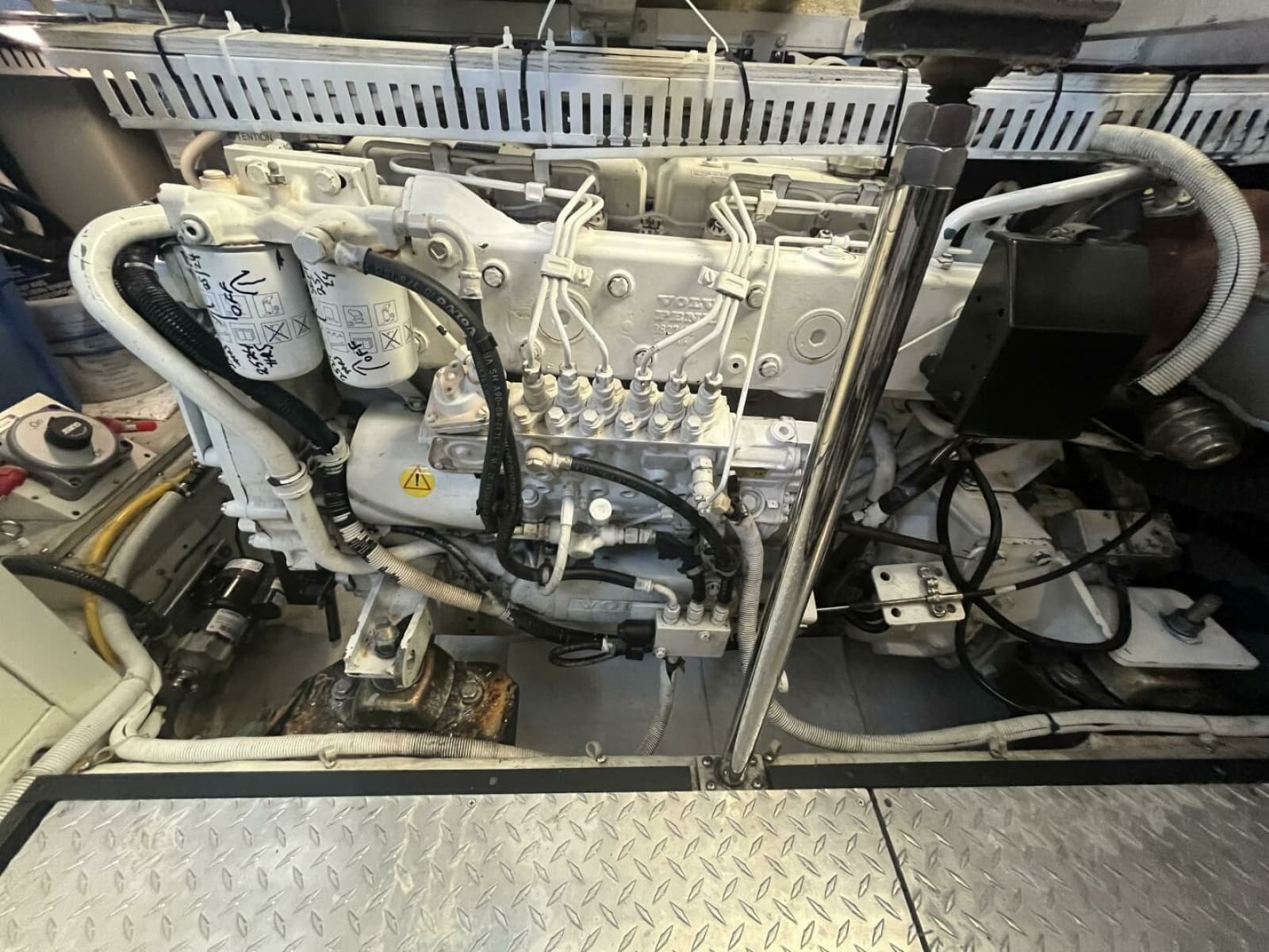 2003 Carver 444 Cockpit Motor Yacht - Photo 70