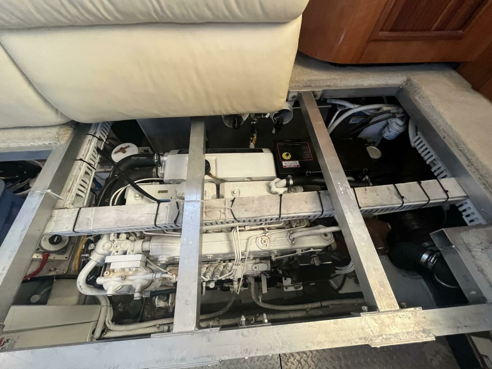 2003 Carver 444 Cockpit Motor Yacht - Photo 71