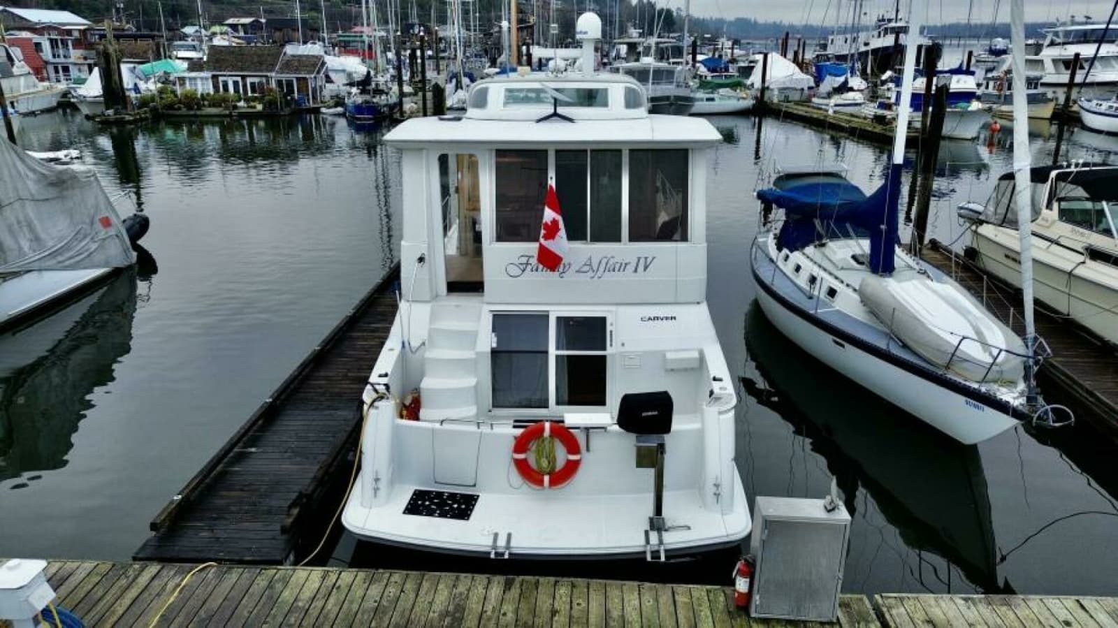 1997 Carver 500 Cockpit Motor Yacht - Photo 4