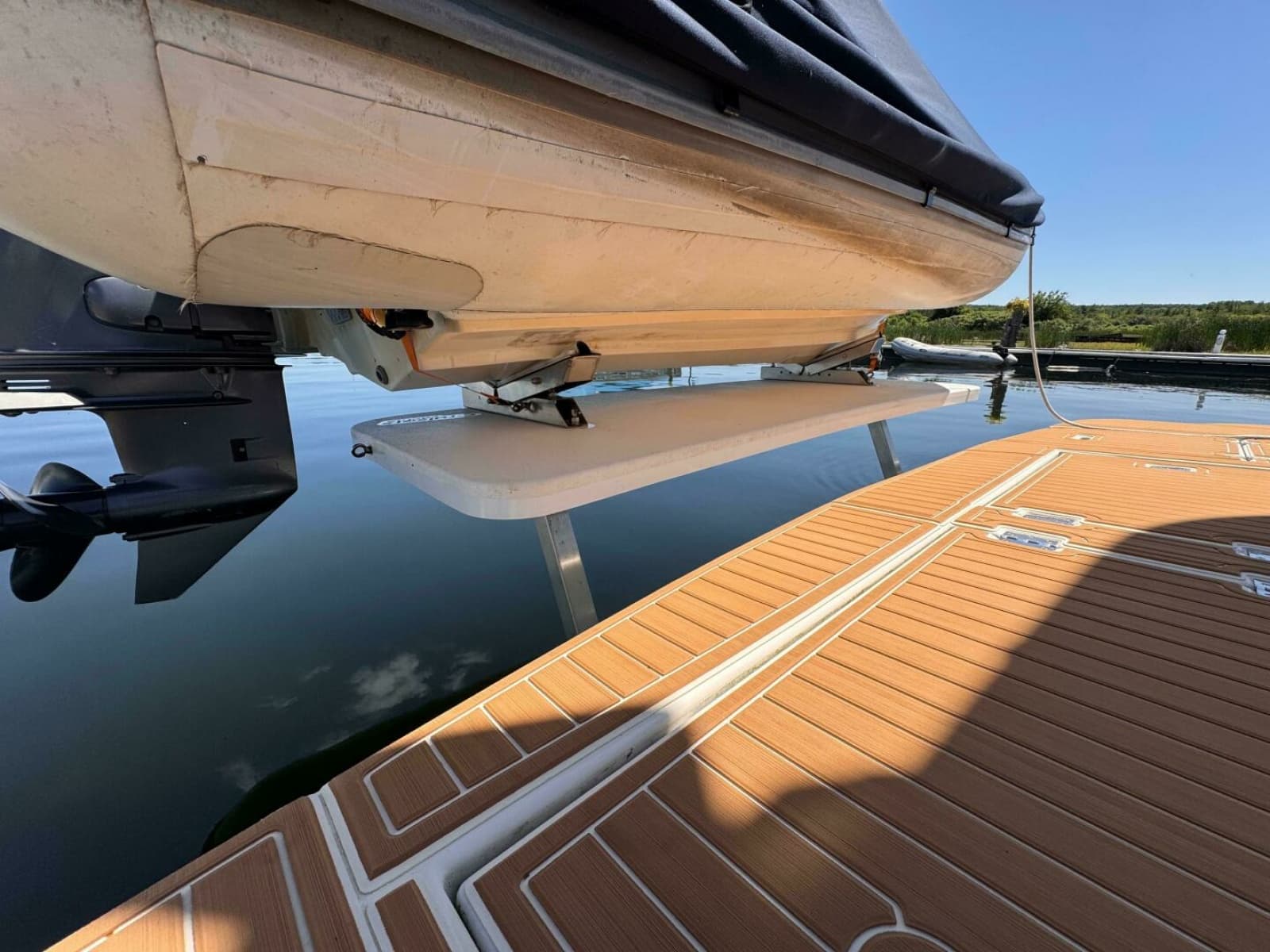 2002 Cruisers Yachts 4450 Express Motor Yacht - Photo 6