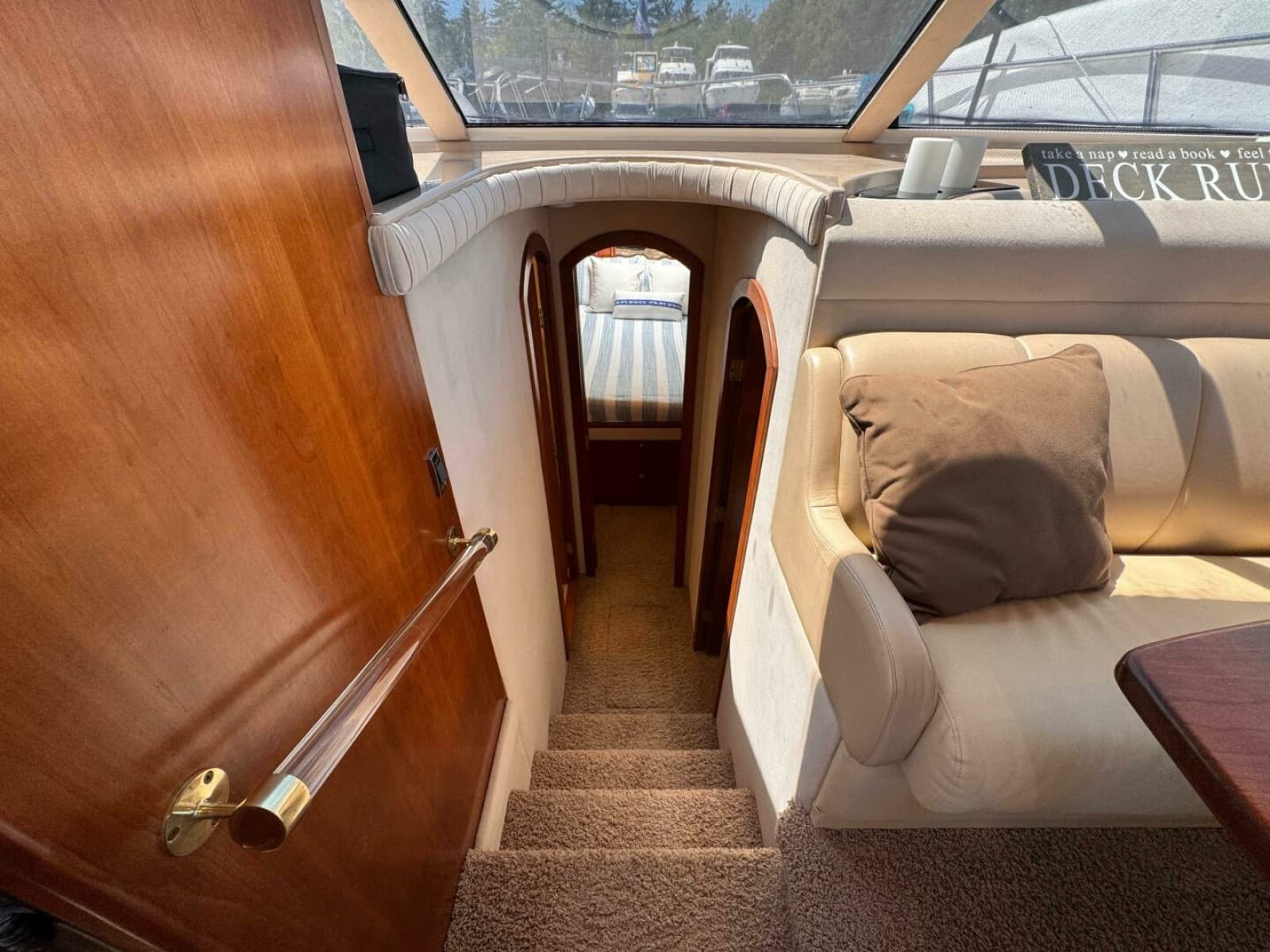 2002 Cruisers Yachts 4450 Express Motor Yacht - Photo 31