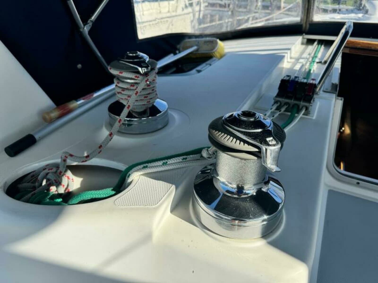 1995 Hunter 430 - Photo 18