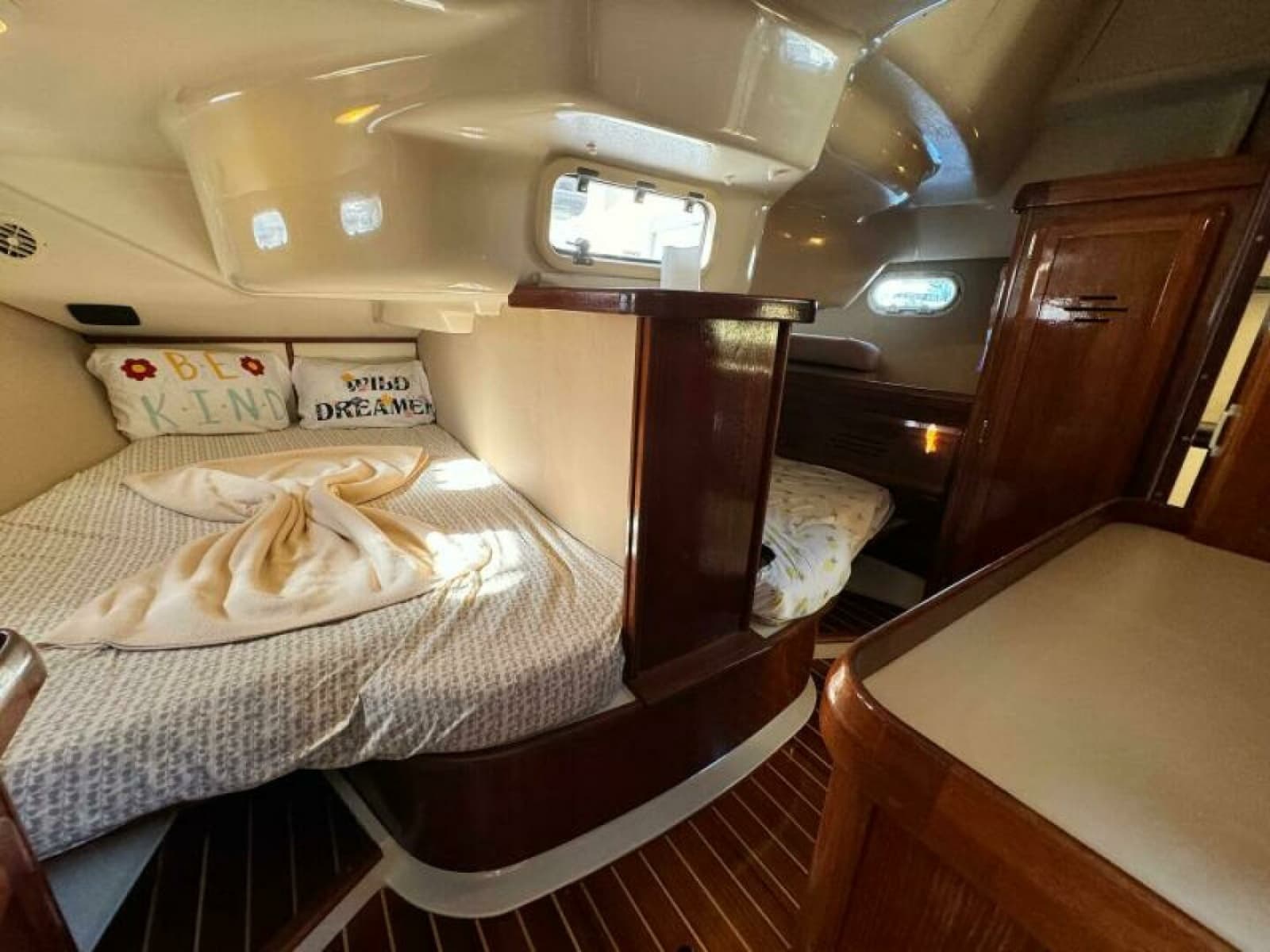 1995 Hunter 430 - Photo 58