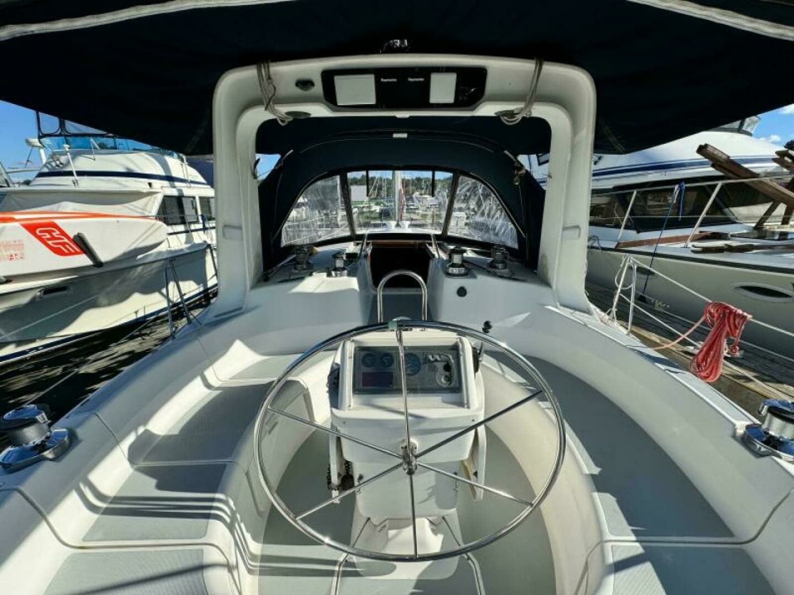 1995 Hunter 430 - Photo 9