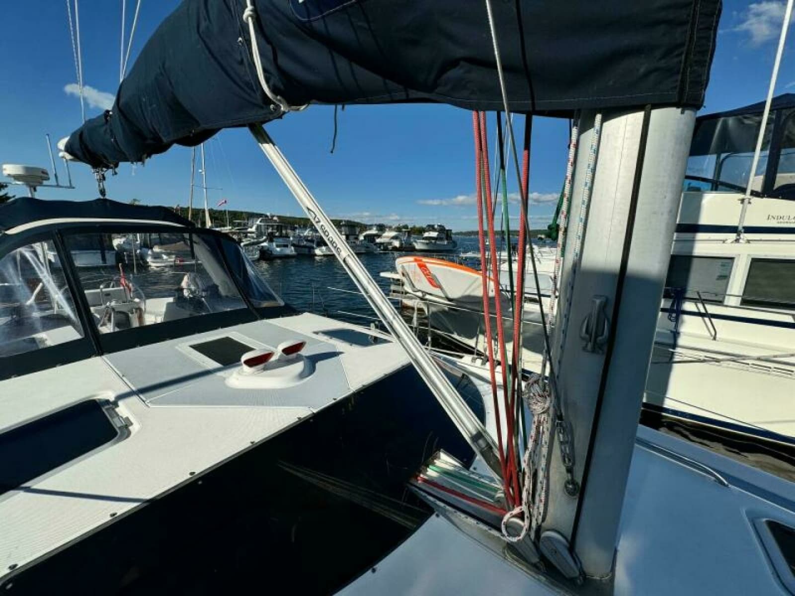 1995 Hunter 430 - Photo 25