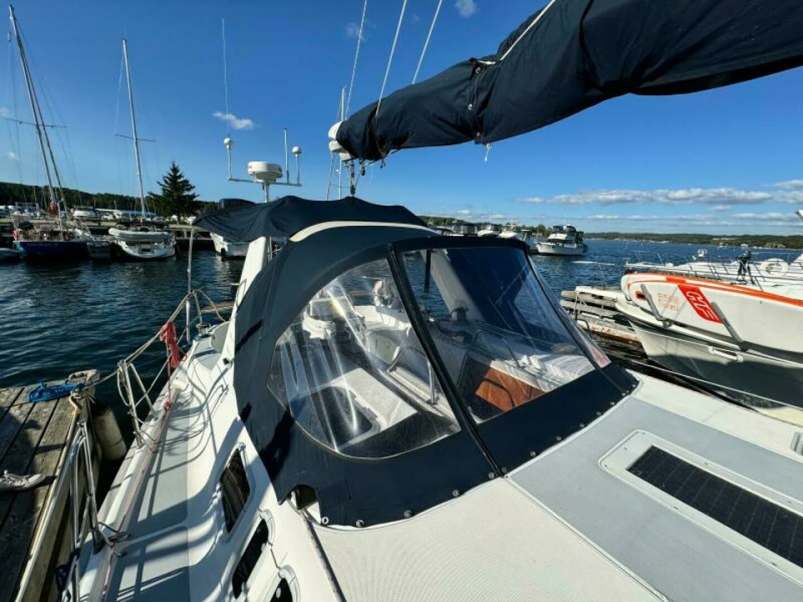 1995 Hunter 430 - Photo 30