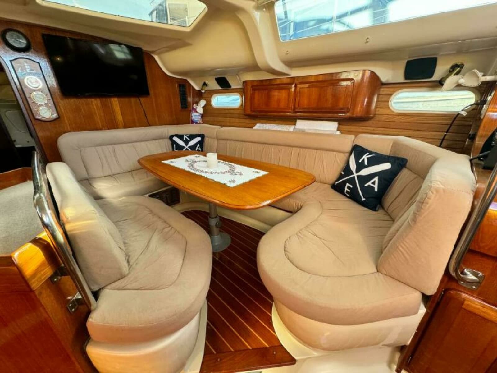 1995 Hunter 430 - Photo 34