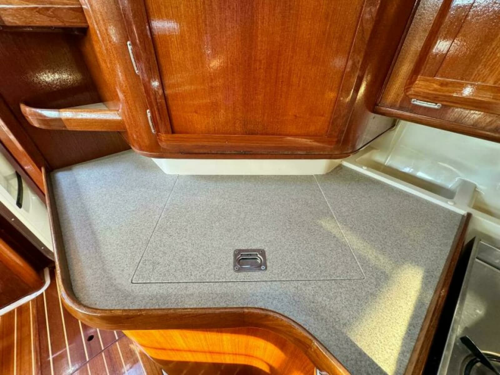 1995 Hunter 430 - Photo 36