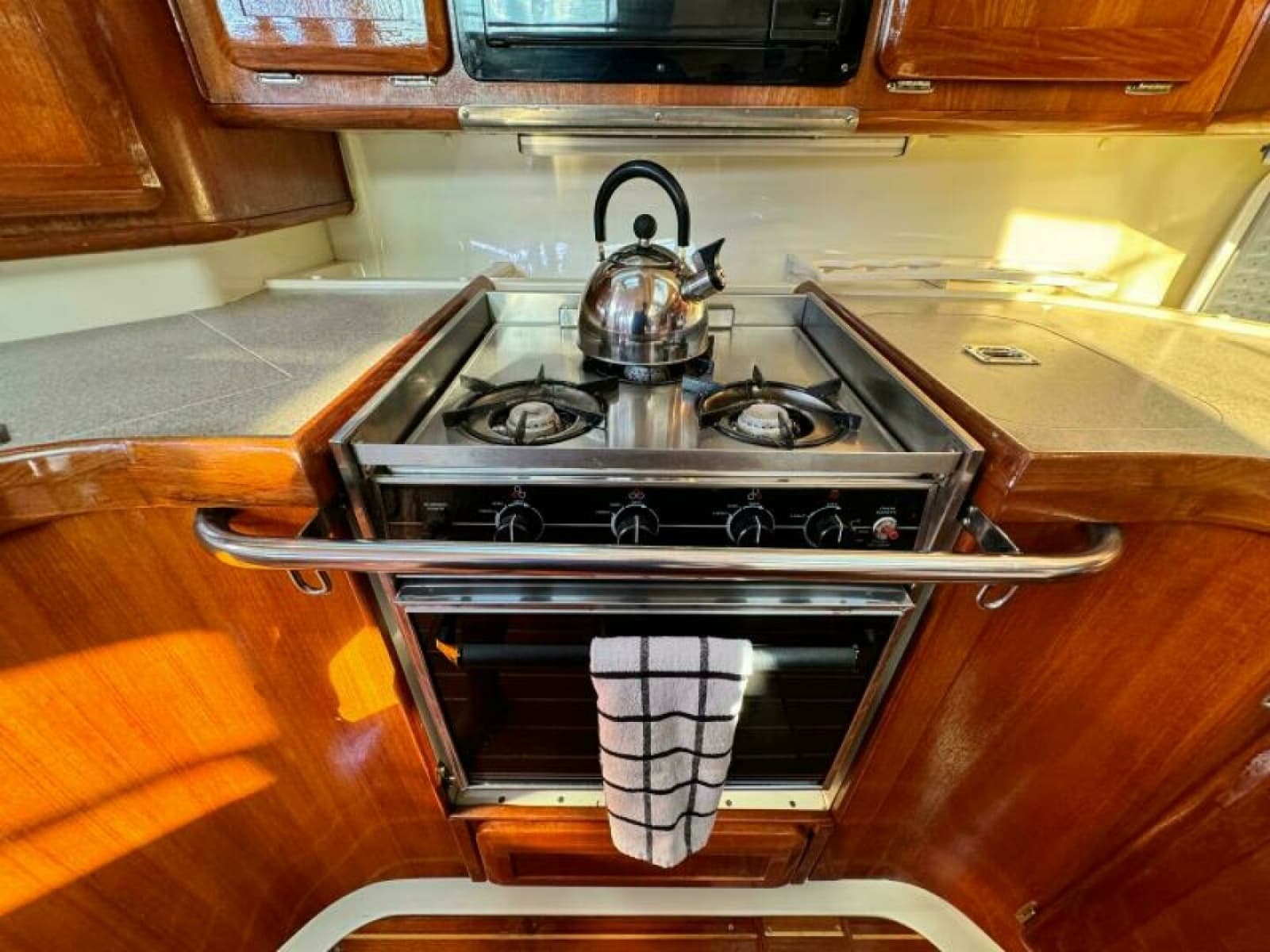 1995 Hunter 430 - Photo 38