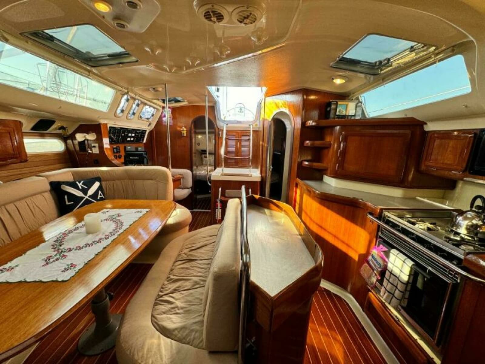 1995 Hunter 430 - Photo 43