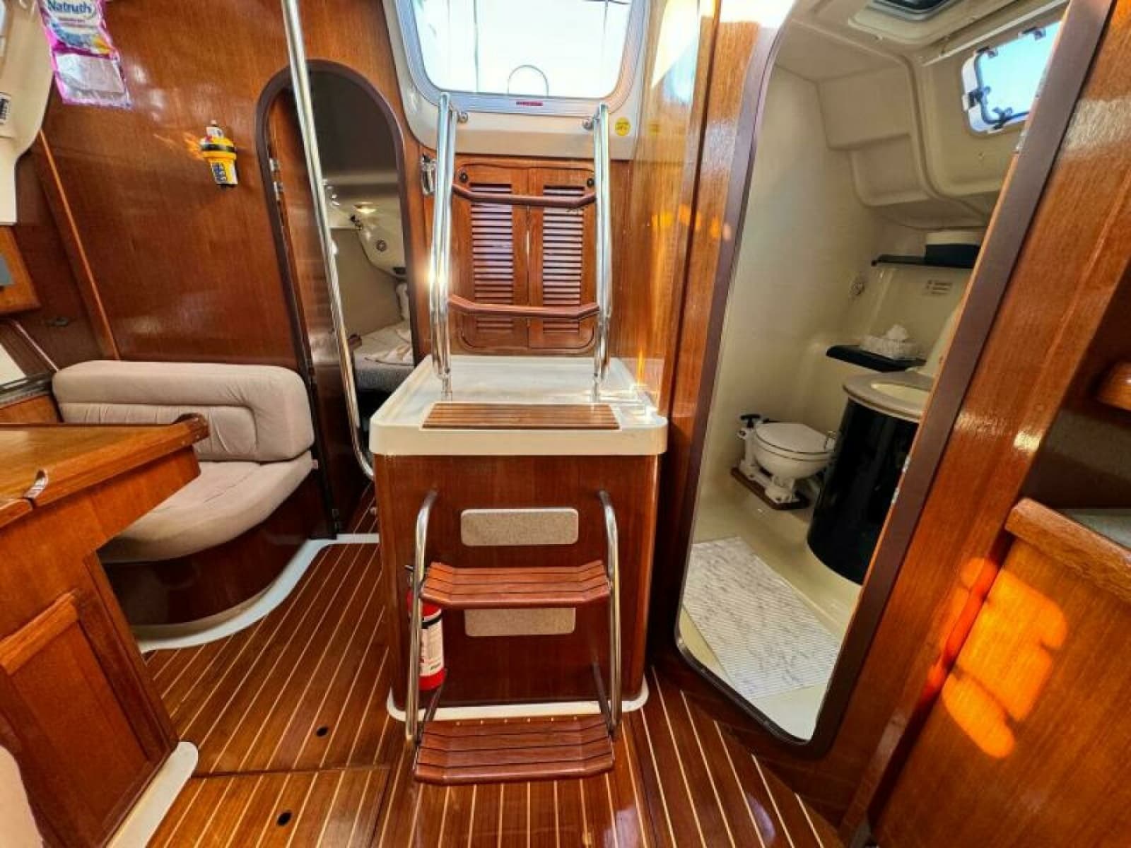 1995 Hunter 430 - Photo 44
