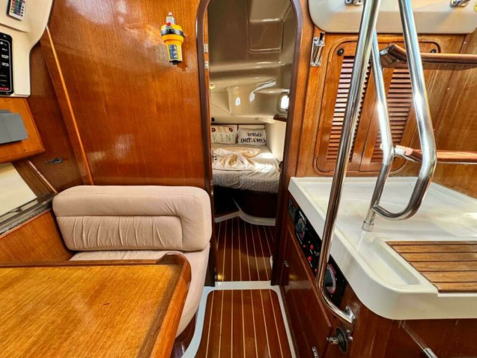 1995 Hunter 430 - Photo 57
