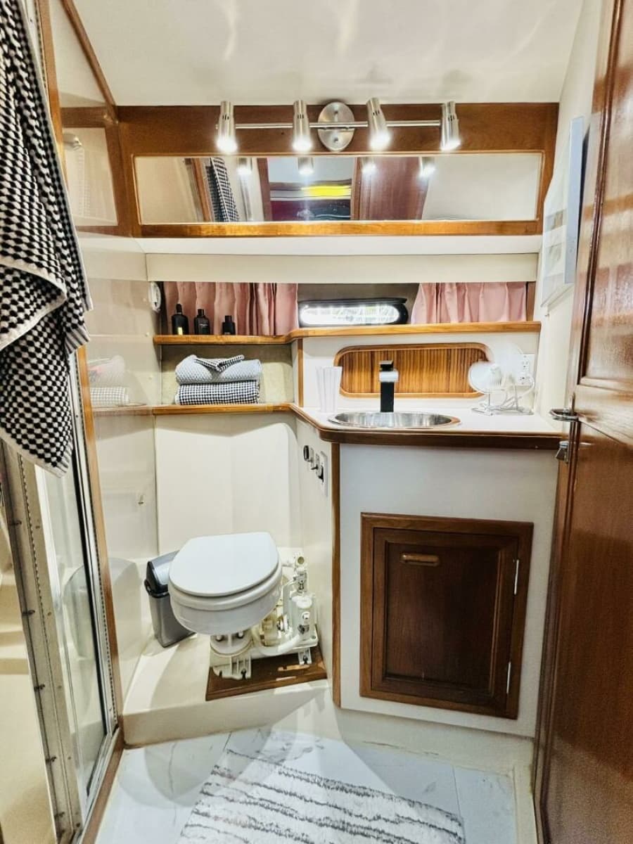 1988 Carver 3807 AFT CABIN - Photo 34