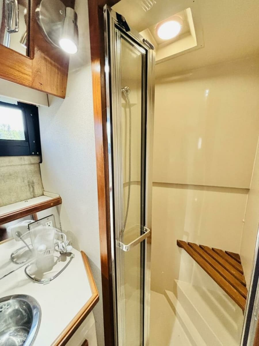 1988 Carver 3807 AFT CABIN - Photo 43
