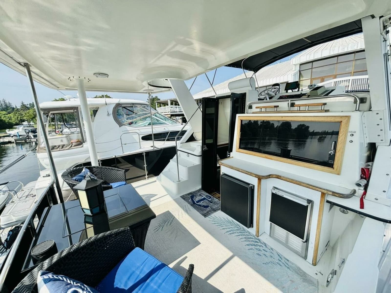 1988 Carver 3807 AFT CABIN - Photo 10