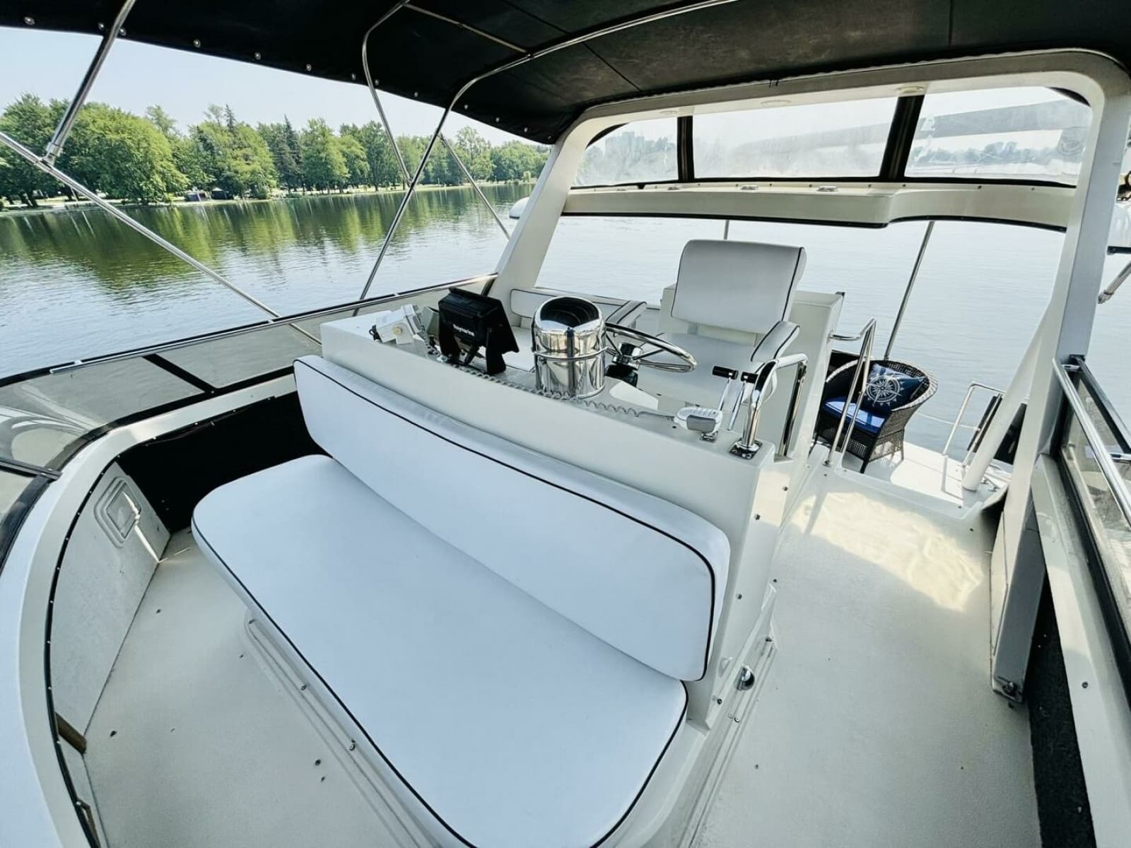 1988 Carver 3807 AFT CABIN - Photo 13