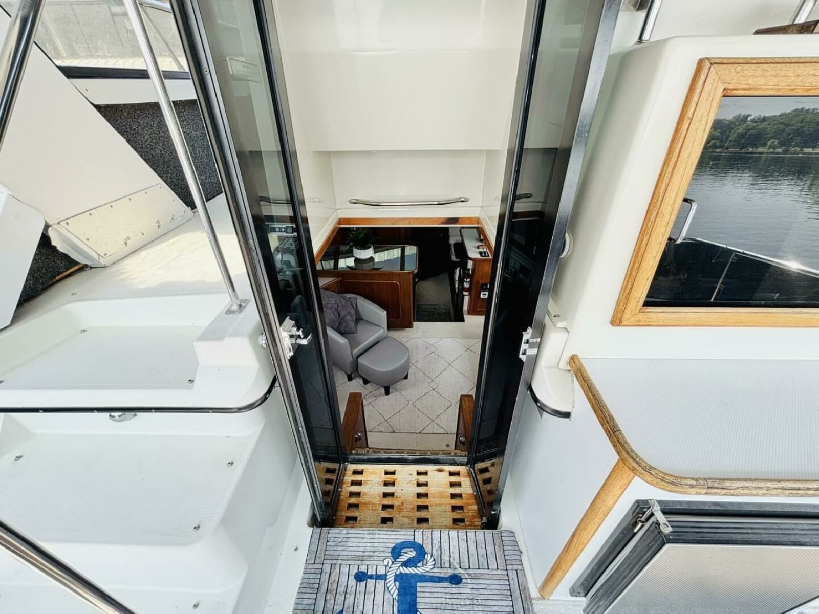 1988 Carver 3807 AFT CABIN - Photo 18
