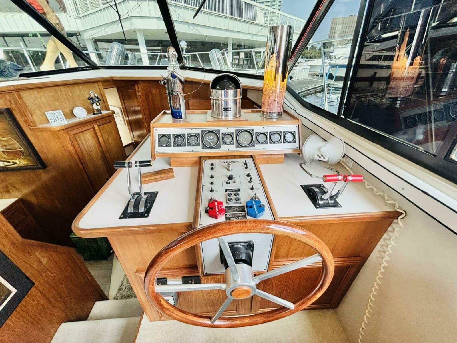 1988 Carver 3807 AFT CABIN - Photo 26