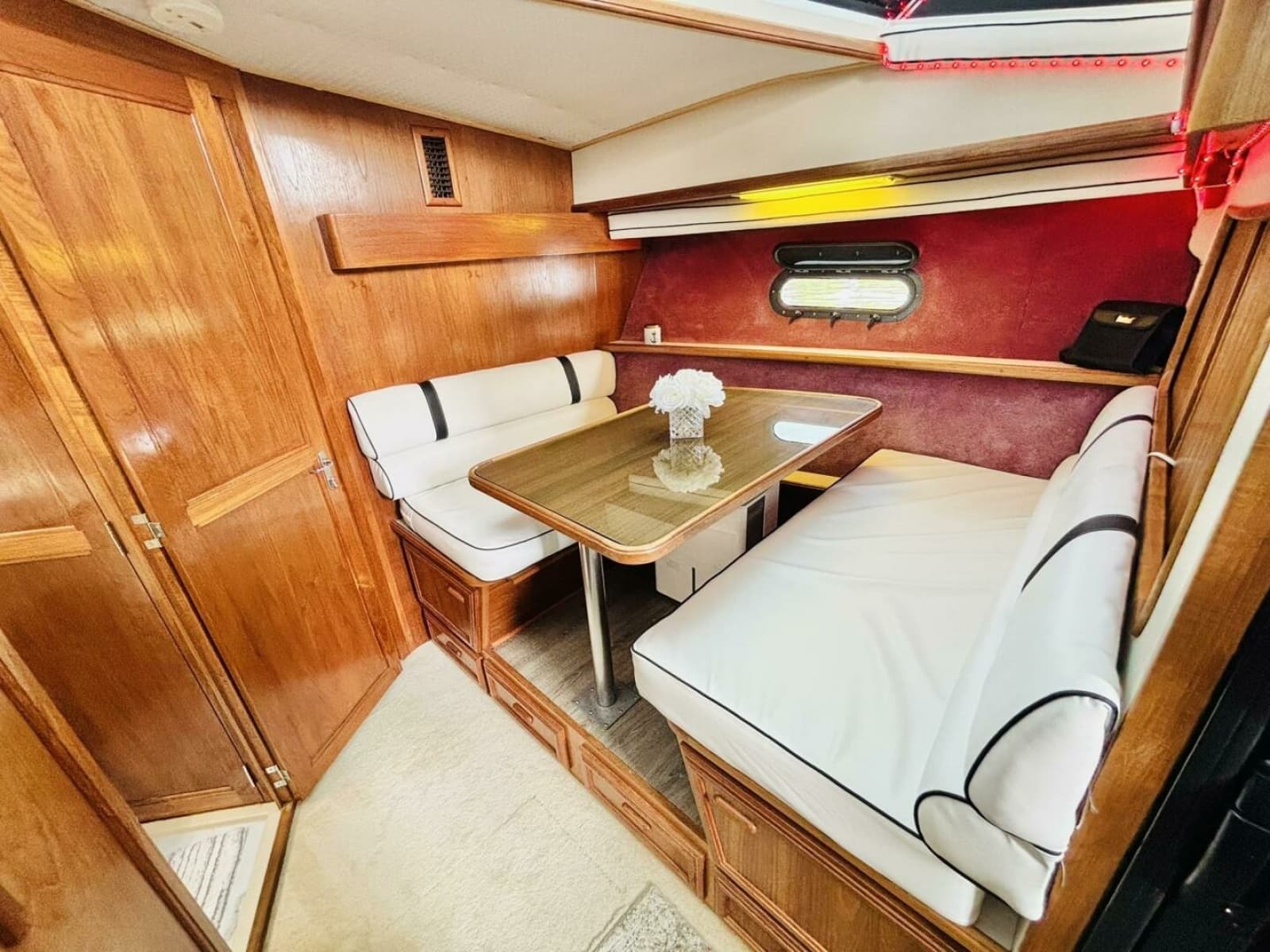 1988 Carver 3807 AFT CABIN - Photo 30